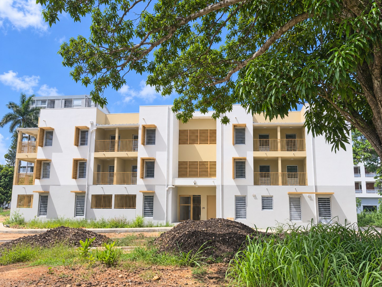Façade de 47 Logements à Dugazon avec loggias et protections solaires
