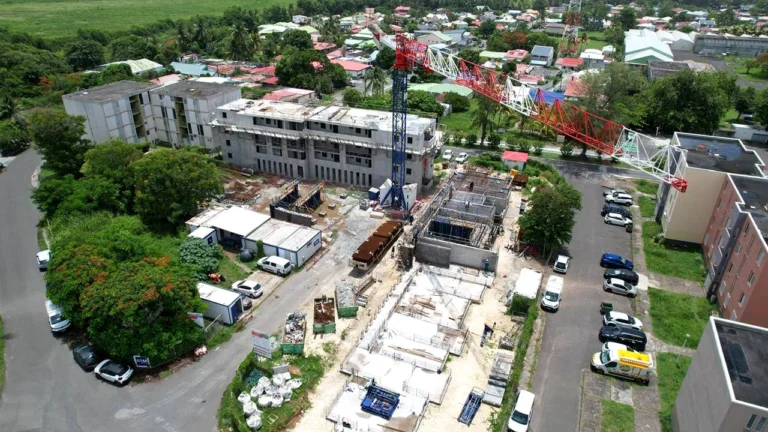 Vue aérienne du chantier des 48 logements de Tavernier en septembre 2026